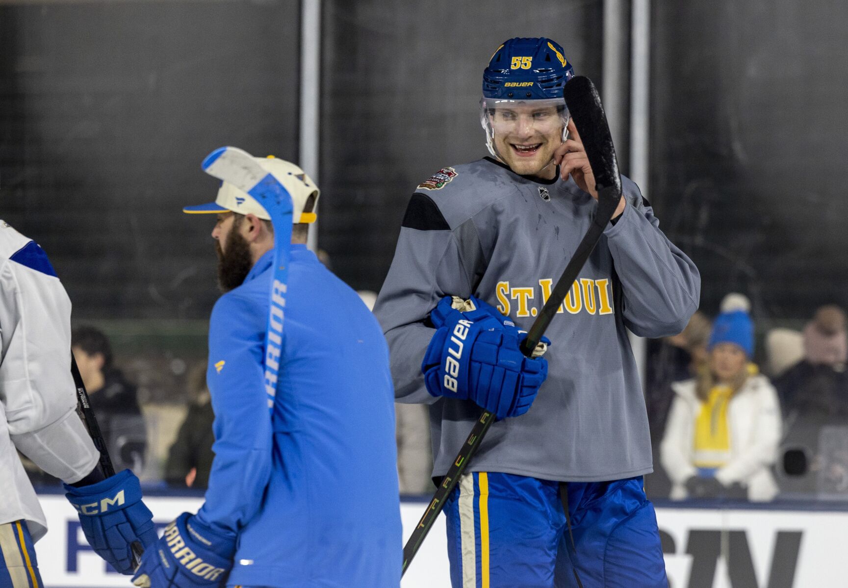 51şÚÁĎ Blues practice ahead of the Winter Classic in Chicago